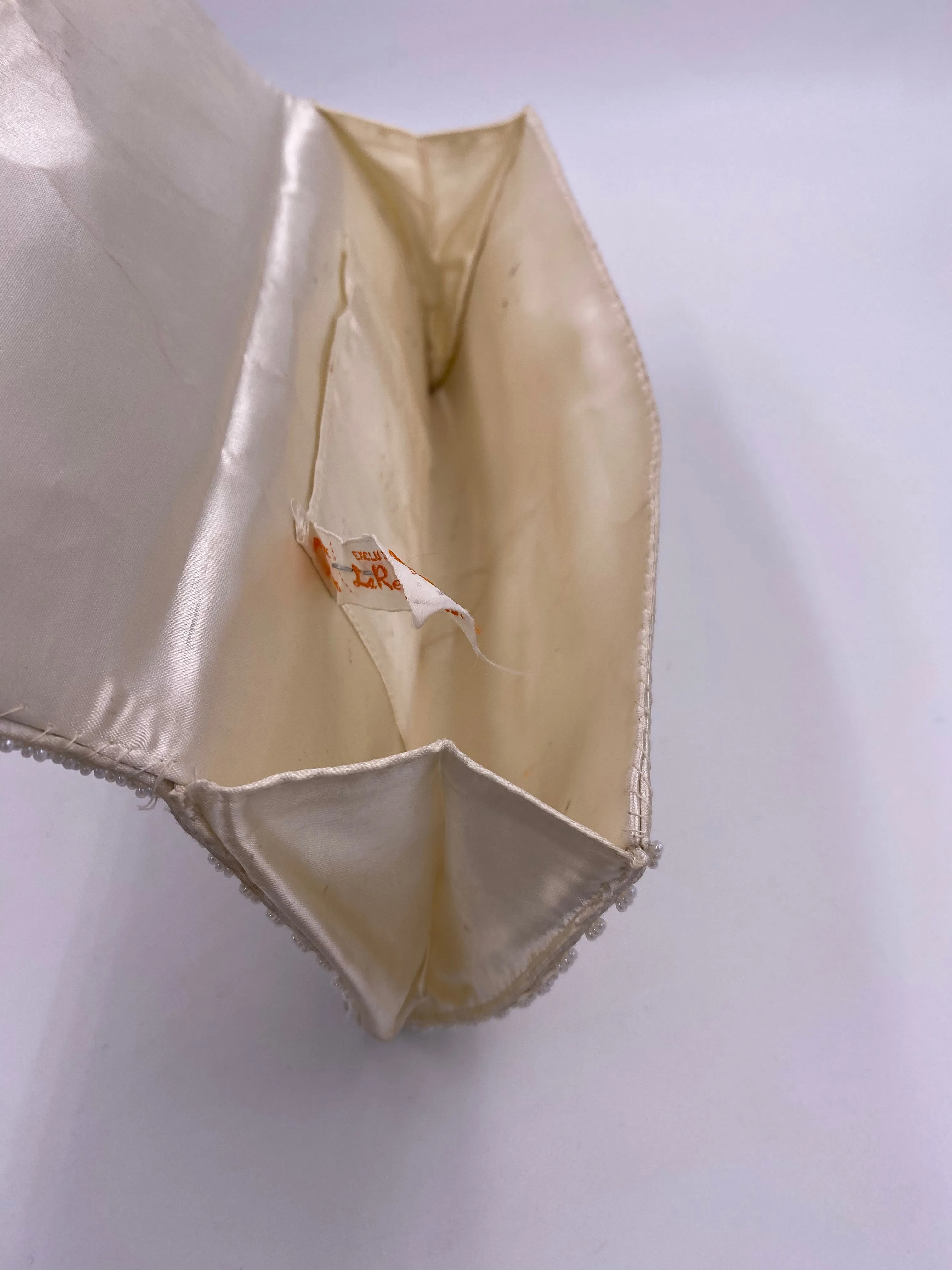 La Regale Vintage Handmade White Beaded & Sequin Clutch
